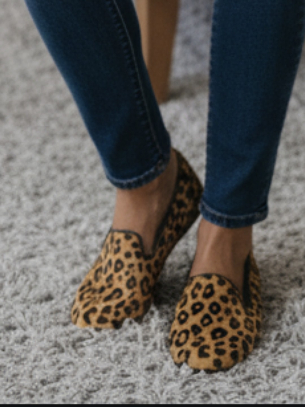 Clarks Leopard Print Hair-On Leather Slip On Shoes Size 5.5 - Picture 2 of 13